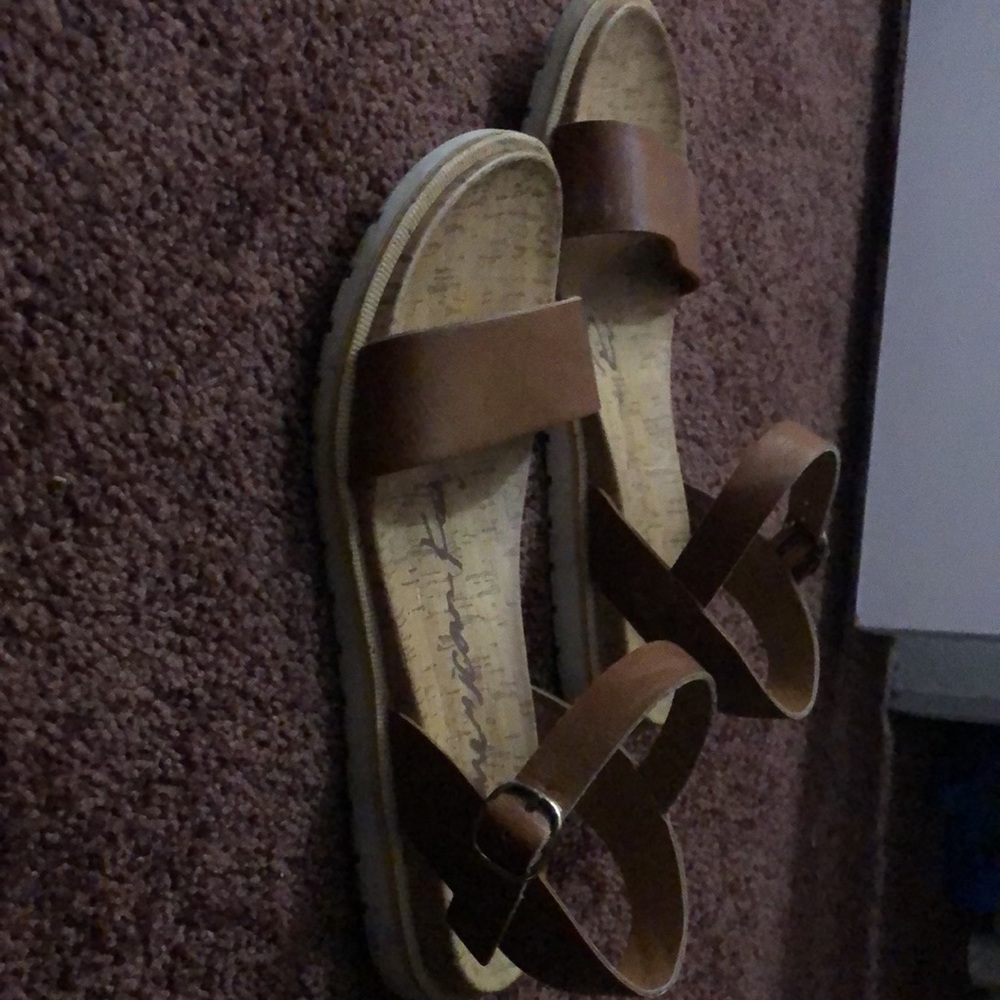 Sandals - Picture 2 of 2